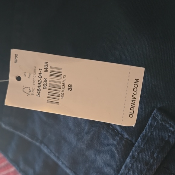 NWT, Old Navy Lived-in Straight Cargo Shorts - Picture 3 of 6